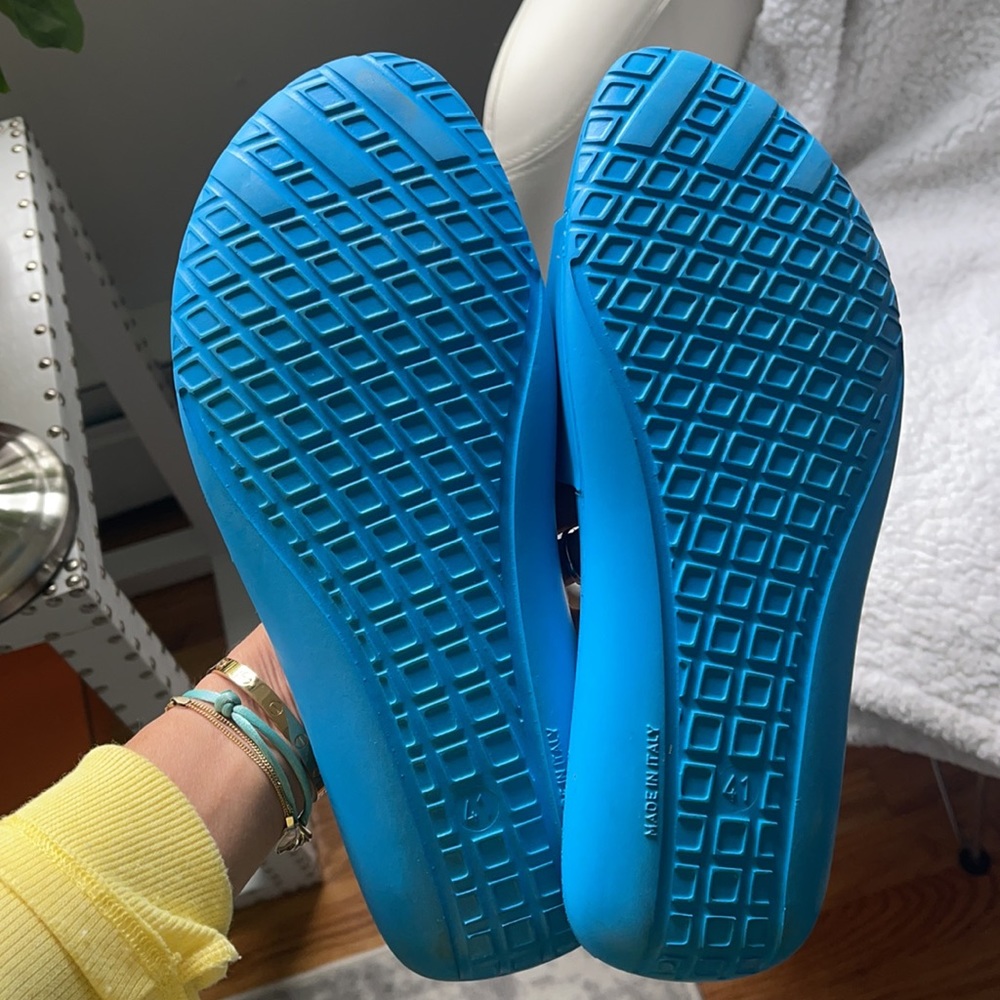 Versace flip flops - Picture 14 of 14